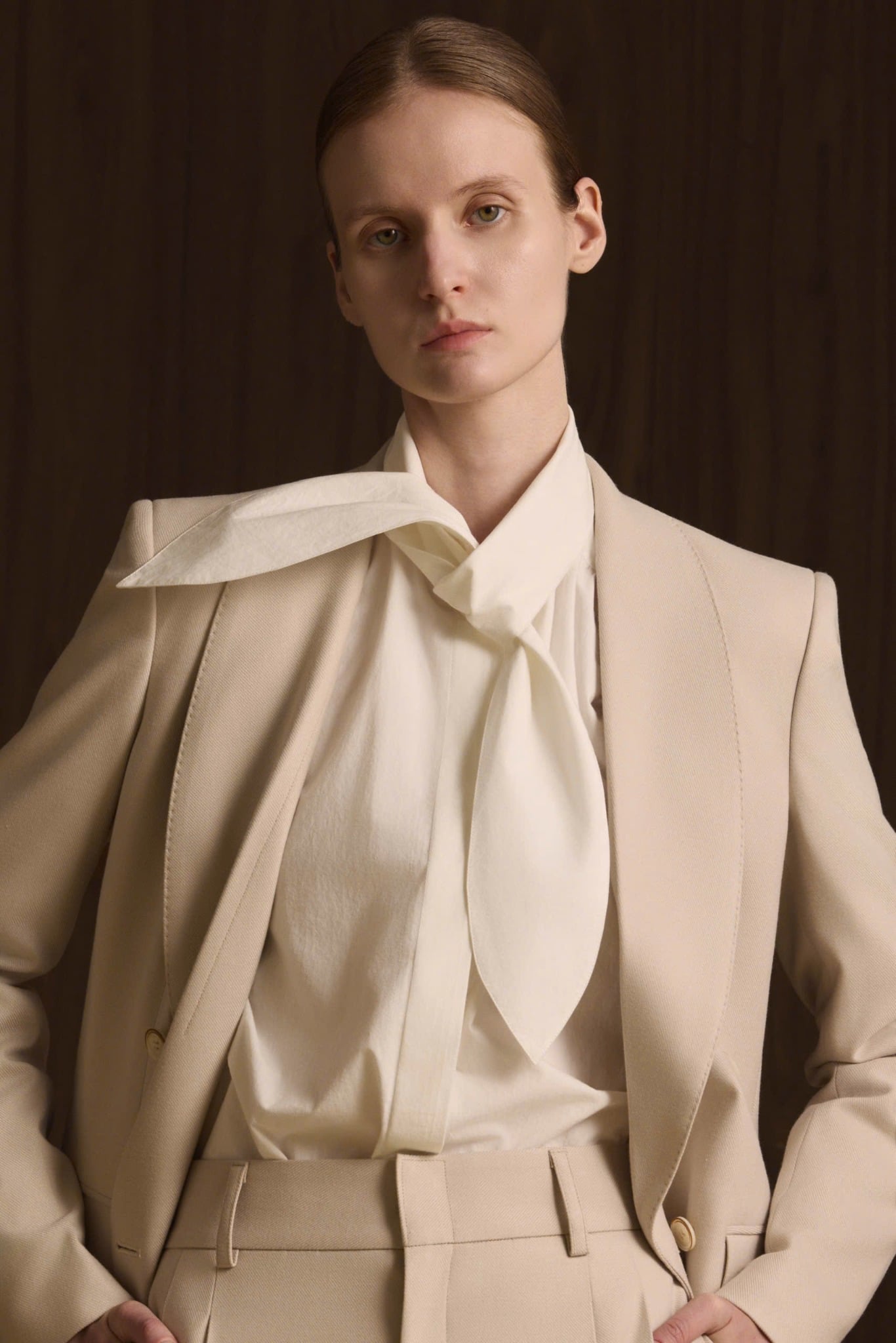  ALVÉE DOUBLE BREASTED SUIT JACKET 