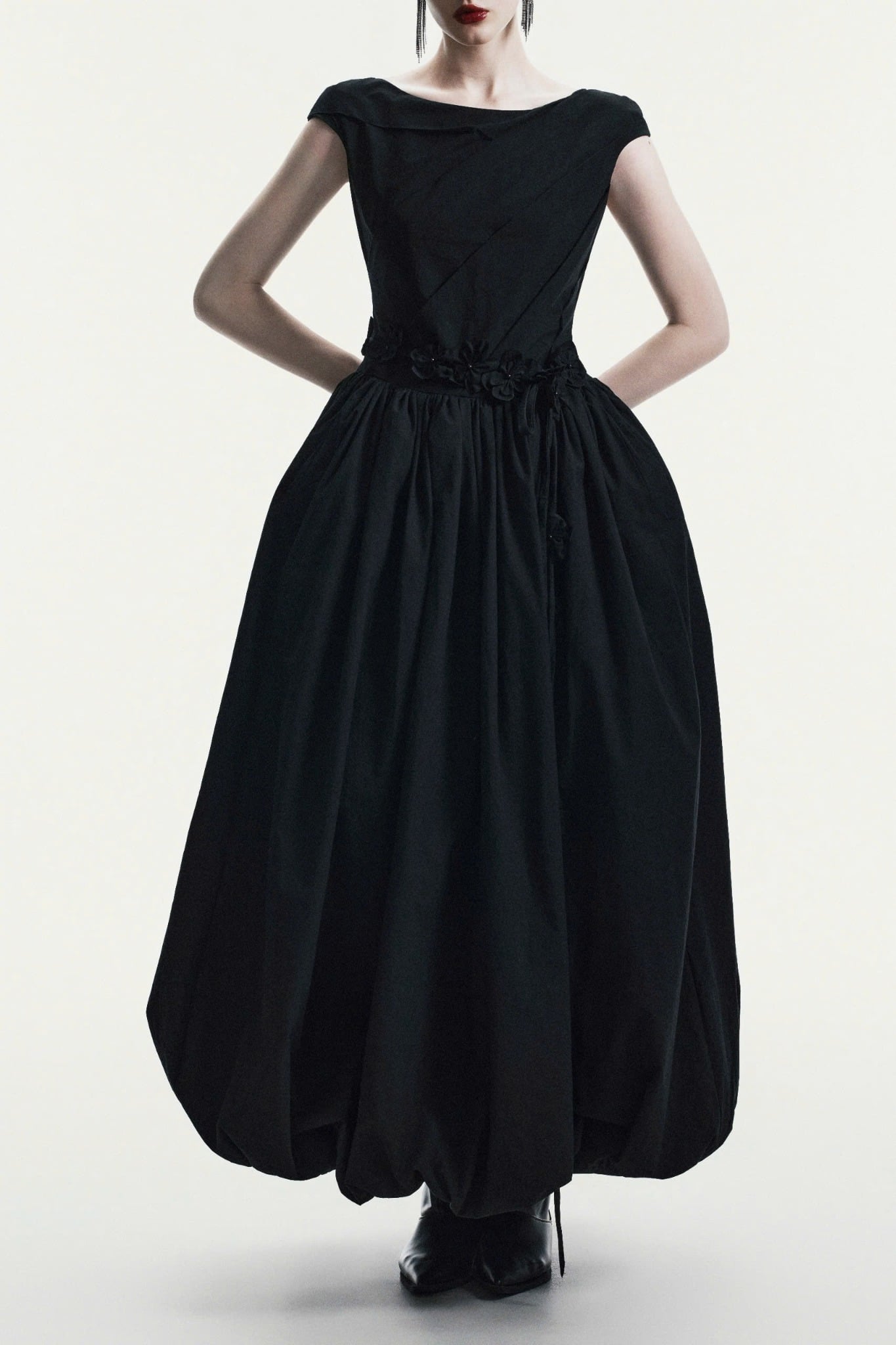  NOIR BLOOM BUBBLE GOWN 