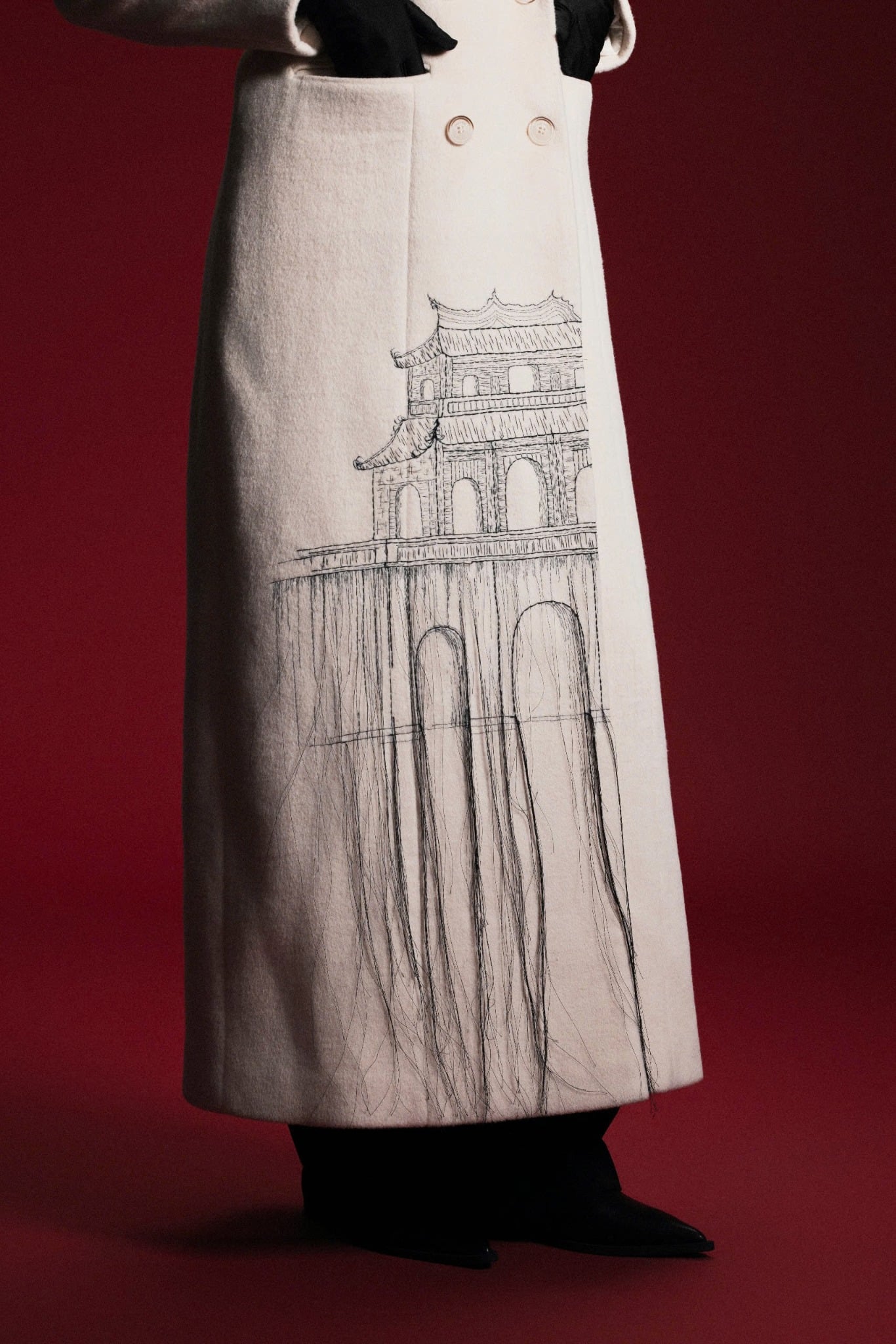  ORIENT TALE EMBROIDERED WOOL COAT 