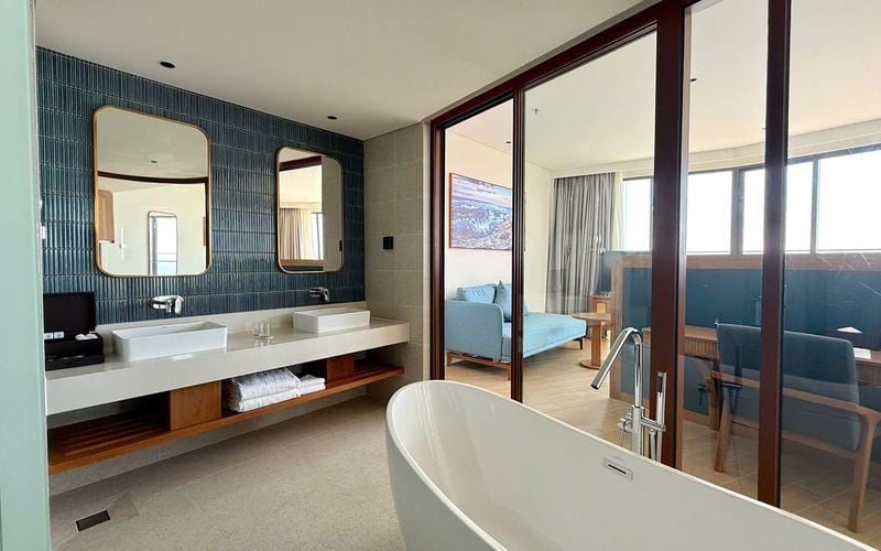 Vienna House by Wyndham Charm Long Hải Resort