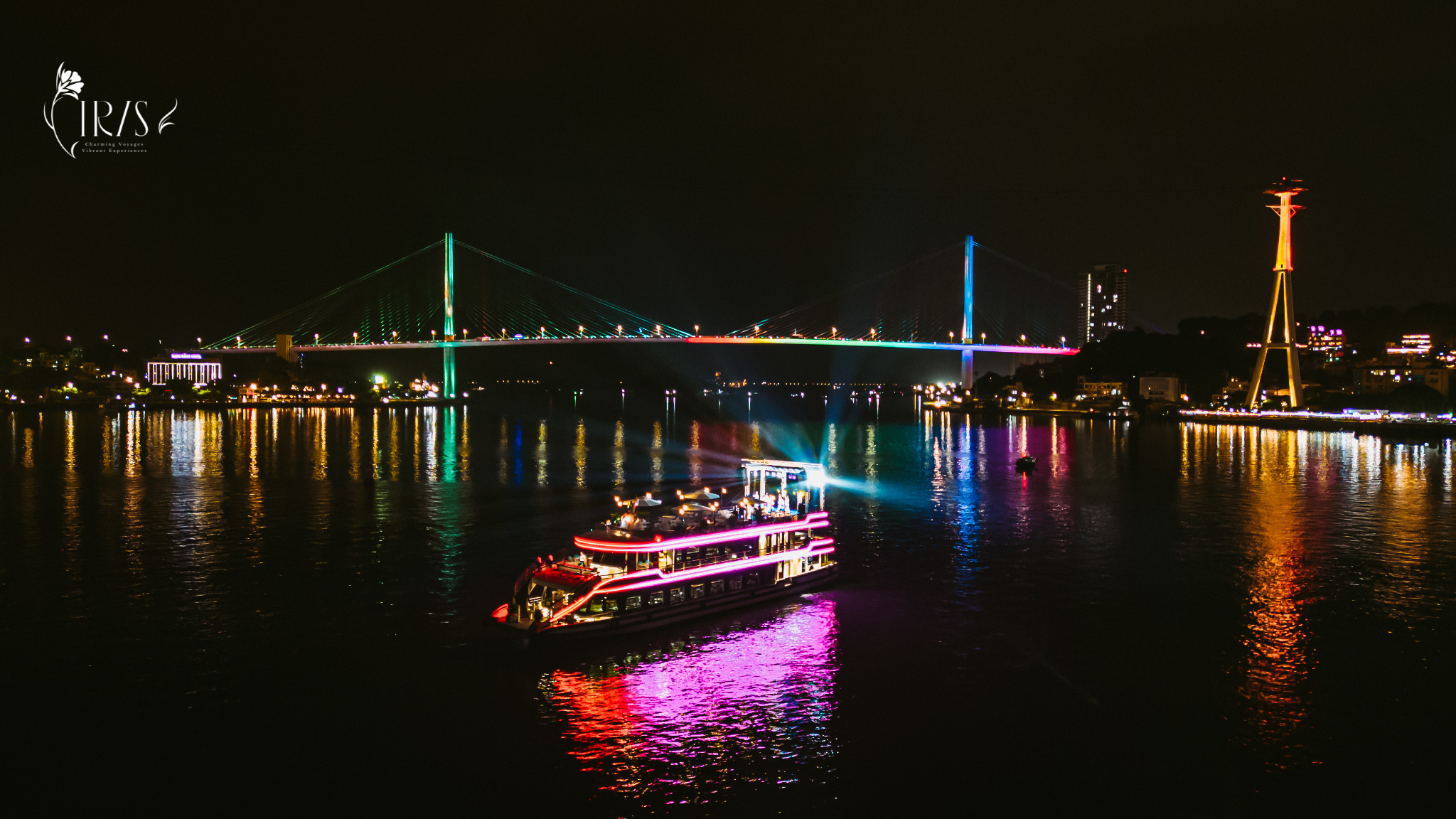 Du Thuyền Iris Cruise Vịnh Hạ Long