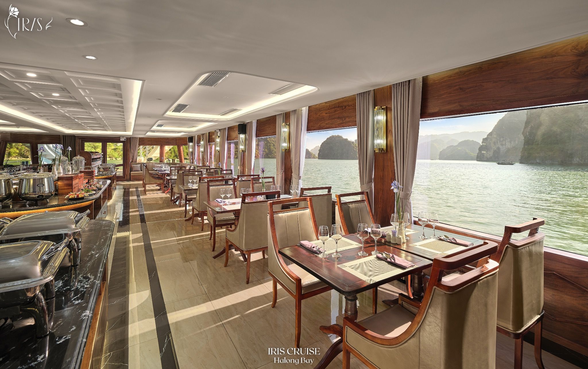 Du Thuyền Iris Cruise Vịnh Hạ Long