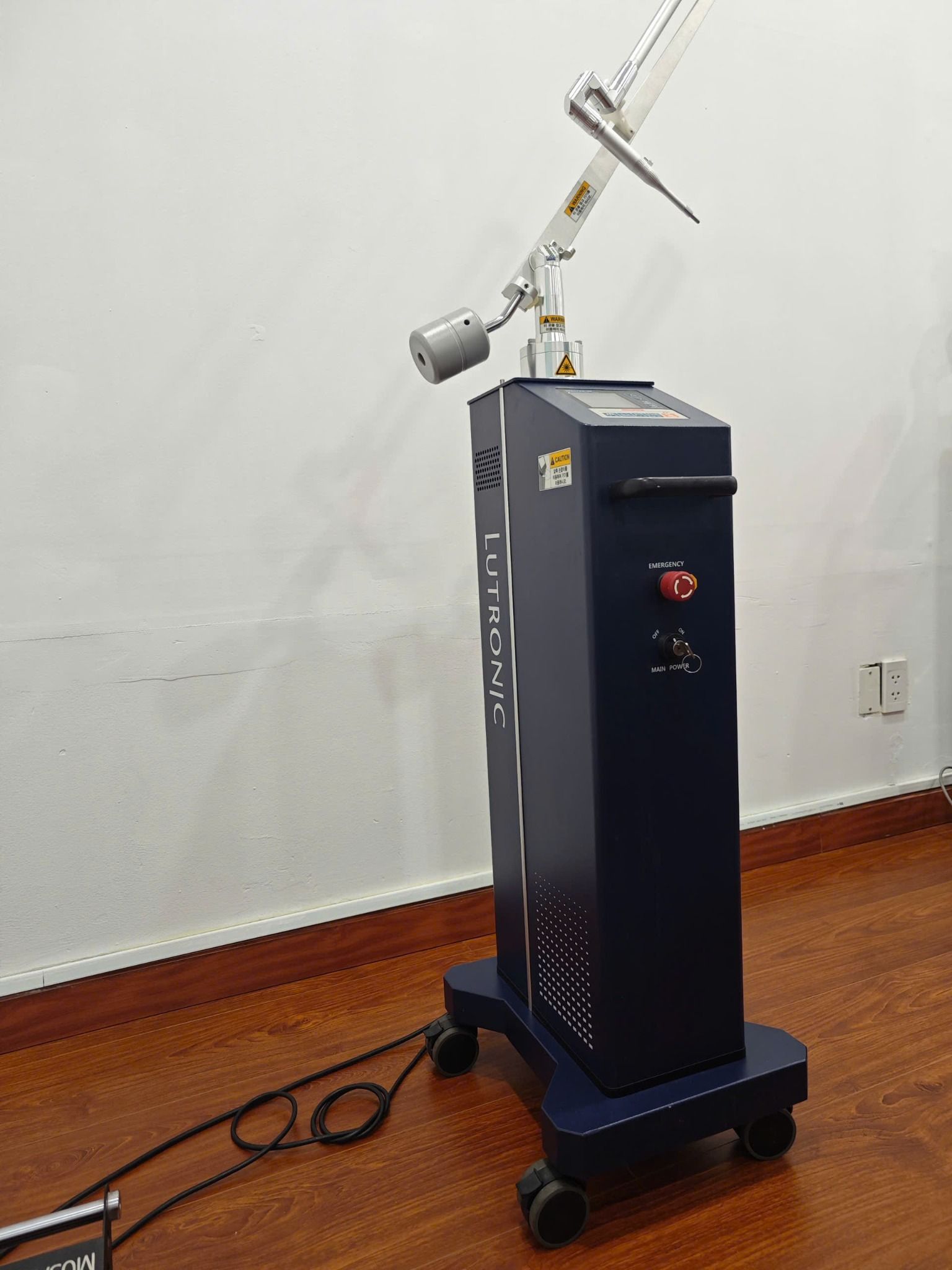 Laser CO2 cắt đốt Model SP Lite - Hãng Lutronic