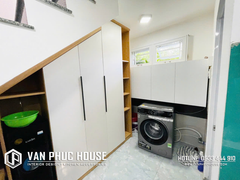 BÀN GIAO VÁCH TIVI, TỦ DƯỚI CHÂN CẦU THANG - ANH KHẢI - CAM ĐỨC