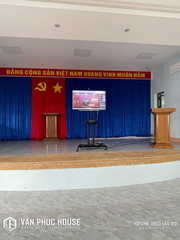 BÀN GIAO BỤC NÓI CHUYỆN VÀ BỤC ĐỂ TƯỢNG BÁC HỒ CHO VĂN PHÒNG ĐẢNG ỦY CAM RANH