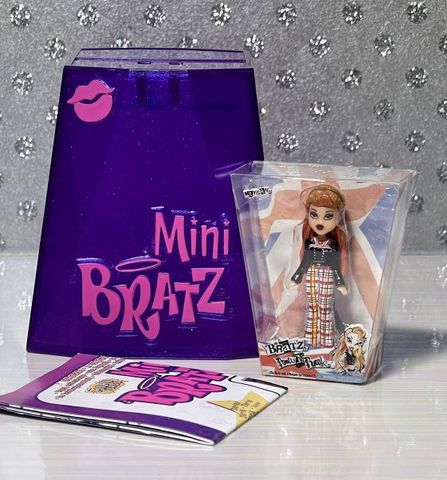  Bratz Minis - 2 Minis in Each Pack, Blind Packaging Doubles as Display, Y2K Nostalgia 