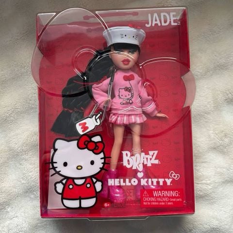  Búp bê Bratz x Hello Kitty Jade Fashion Doll 