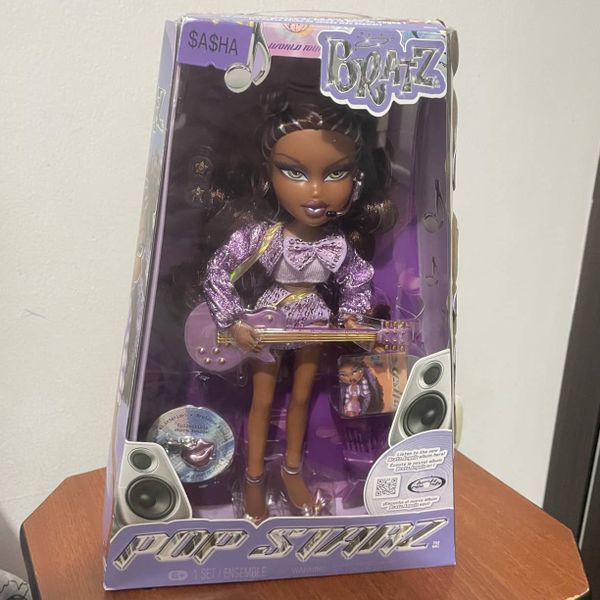 Búp bê Bratz Pop Starz Doll - Sasha