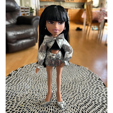  Búp bê Bratz 9.5
