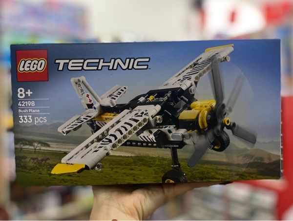 LEGO Technic 42198 23win08 com lắp ráp máy bay cánh quạt 