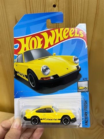  HXP85 Hot Wheels Basic Car, Porsche 911 Carrera RS 2.7 - Yellow 
