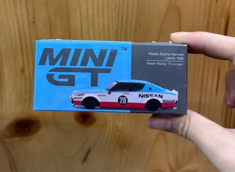  Mô hình xe Mini GT Box Version MGT01212 Nissan Skyline Kenmeri Liberty Walk Nissan Racing '75 concept 