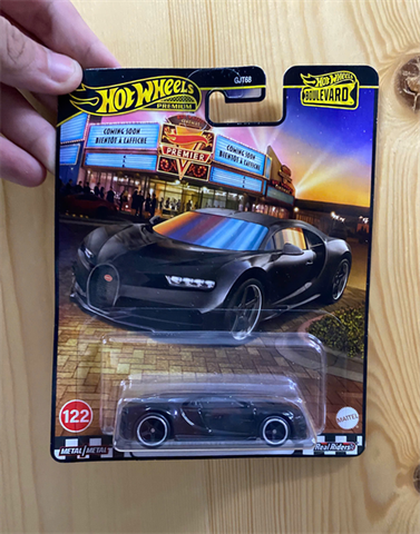  Xe mô hình JBL30 Hot Wheels Boulevard '16 Bugatti Chiron Black 