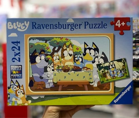  Tranh ghép Ravensburger: Bluey 2x 24 Piece Jigsaw Puzzle Set 
