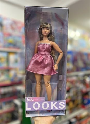 HRM16 Barbie Looks No. 24 Collectible Doll with Brown Hair and Modern Y2K Fashion 