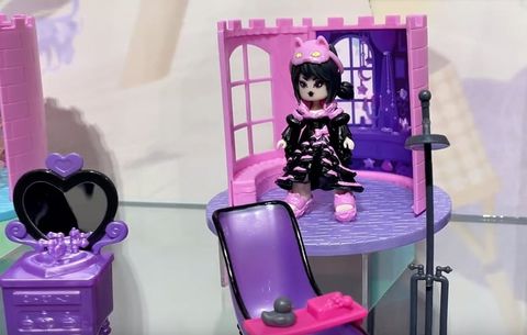  Bộ búp bê Royale High Powder Room Playset 