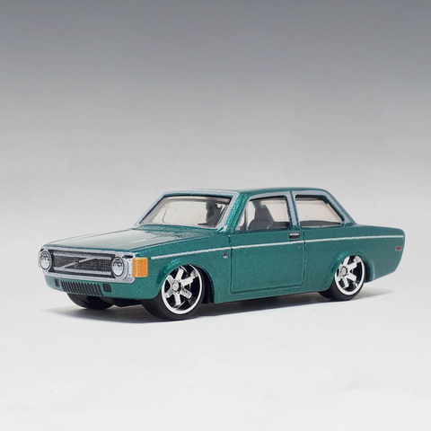  Mô hình xe HCJ87 Hot Wheels Car Culture Out Strass - '72 Volvo 142 GL Green 