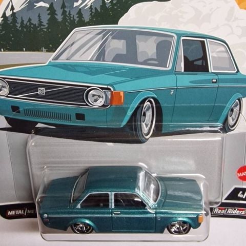  Mô hình xe HCJ87 Hot Wheels Car Culture Out Strass - '72 Volvo 142 GL Green 