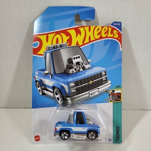  Mô hình xe HHF04 Hot Wheels Basic Car Tune '83 Chevy Silverado 