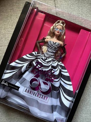  Búp bê HRM58 Barbie 65th Blue Sapphires Birthday Fashion Doll 