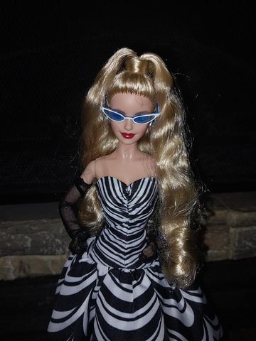  Búp bê HRM58 Barbie 65th Blue Sapphires Birthday Fashion Doll 