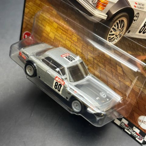  Xe HRT63 Hot Wheels Boulevard '80 Mercedes-Benz 500 SLC Rally Silver 
