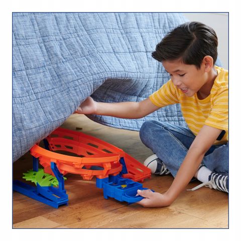  Đường đua xe oto HTK17 Mattel Hot Wheels Action Whip Around Raceway 