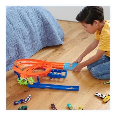  Đường đua xe oto HTK17 Mattel Hot Wheels Action Whip Around Raceway 
