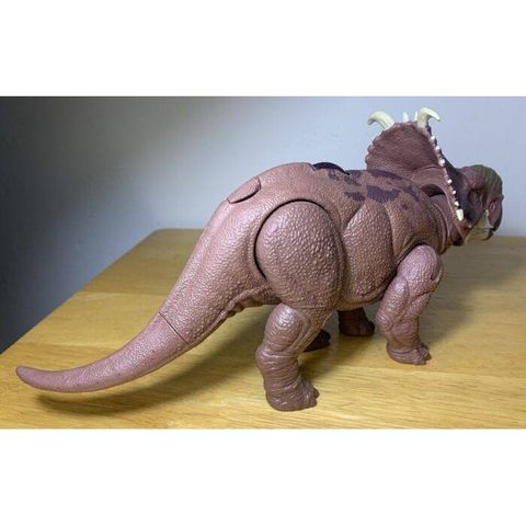  HTK72 Jurassic World Wild Roar Pachyrhinosaurus Dinosaur Figure 