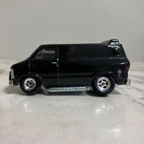  Xe mô hình HVJ38 Hot Wheels Pop Culture 1979 Dodge Ram Van - Old School Van 