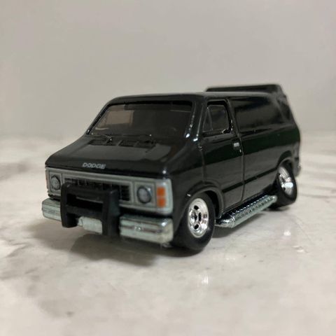  Xe mô hình HVJ38 Hot Wheels Pop Culture 1979 Dodge Ram Van - Old School Van 