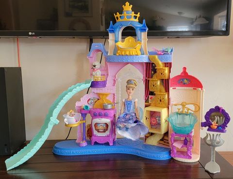  Bộ đồ chơi búp bê JBF95 Disney Princess Animal Playset With Doll 