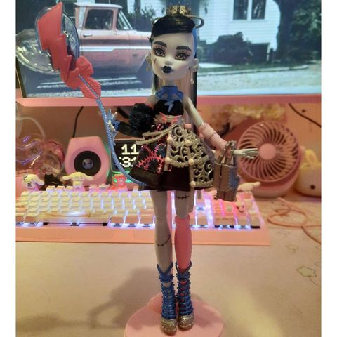  Búp bê JBG75 Monster High Scary Sweet Birthday Frankie Stein Doll 