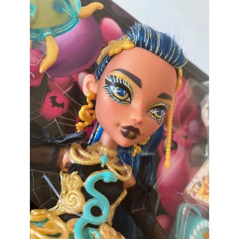  JBG76 Monster High Scary Sweet Birthday Cleo De Nile Fashion Doll 