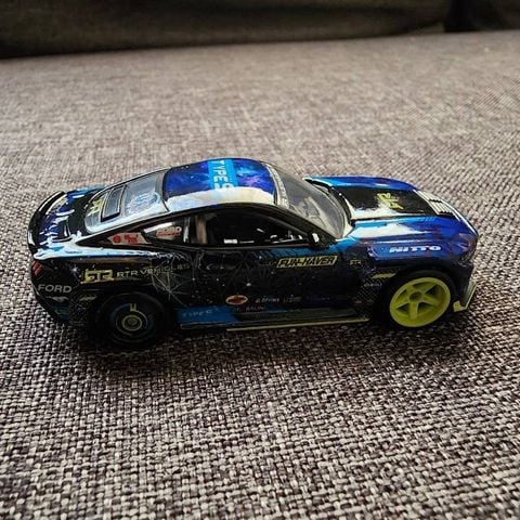  Mô hình xe JBK48 Hot Wheels Car Culture Circuit Legends 2024 Ford Mustang RTR Spec 5-FD Blue 