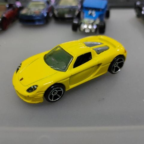  Mô hình xe JBK91 Hot Wheels Car Culture Timeless Icons Porsche Carrera GT 