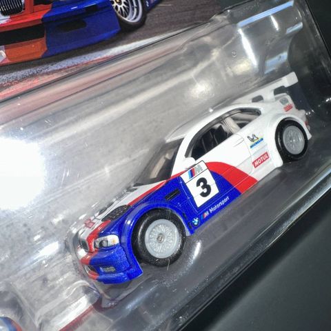  Bộ xe JBK99 Hot Wheels Premium 2 Pack BMW 320 Group 5/2001 BMW M3 GTR 