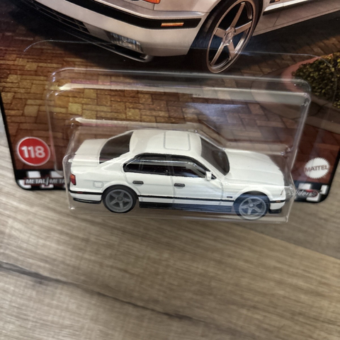  Xe mô hình JBL24 Hot Wheels Boulevard '91 BMW M5 