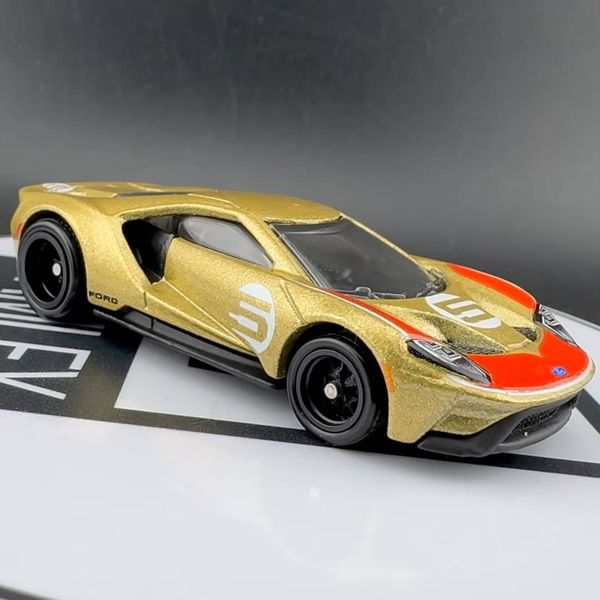 JBL15 23win04 Boulevard '17 Ford GT