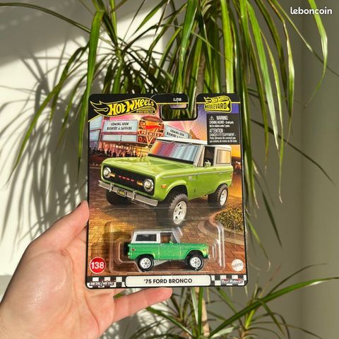  JBL12 Hot Wheels Boulevard '75 Ford Bronco 