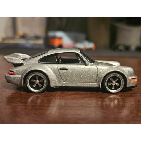  Mô hình xe Hot Wheels Premium Fast & Furious Porsche 911 Carrera RS 3.8 
