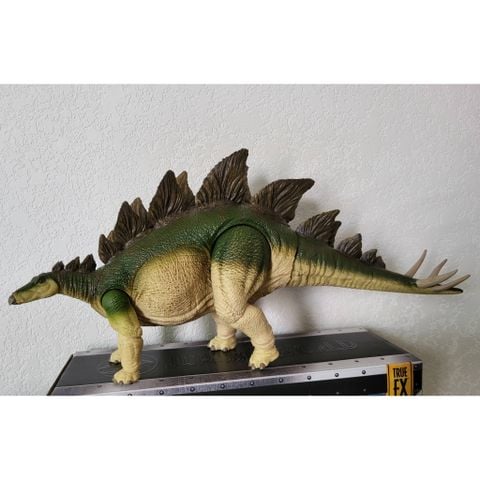  JCH08 Jurassic World Hammond Collection Lost World Jurassic Park Stegosaurus 