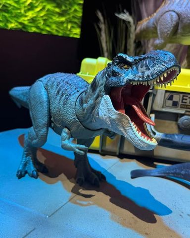  JCH02 Jurassic World Rebirth Power Devour Tyrannosaurus Rex Action Figure 