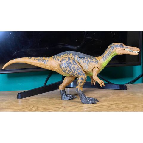  Khủng long JCL73 Jurassic World Chaos Theory Gigantic Trackers Suchomimus Dinosaur 