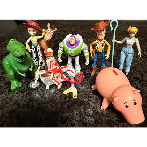  Bộ mô hình Mattel Disney and Pixar Toy Story Storytellers Figure Pack 