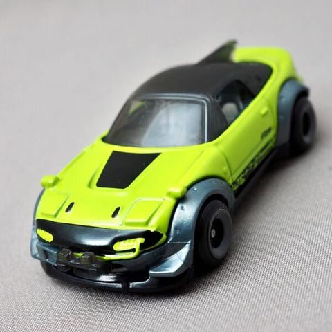  Mô hình xe JFN42 Hot Wheels Mazda MX-5 Miata Green 