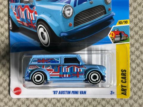  Mô hình xe JFN31 Hot Wheels '67 Austin Mini Van Blue 