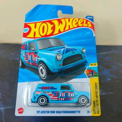  Mô hình xe JFN31 Hot Wheels '67 Austin Mini Van Blue 