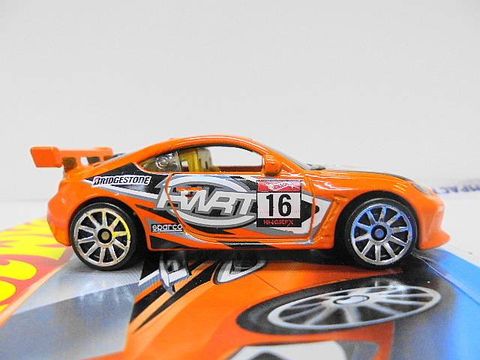  Xe mô hình JFN36 Hot Wheels Basic Car Toyota GR86 Cup Orange 