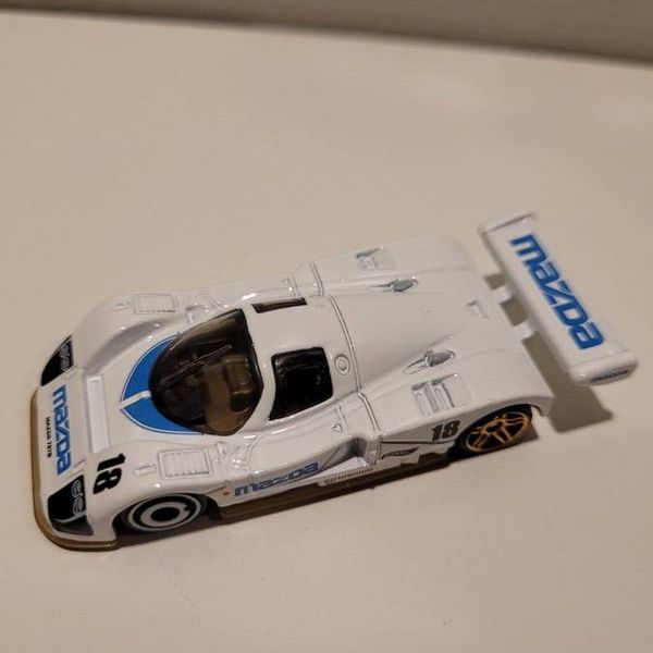 Mô hình xe JFN49 23win04 Mazda 787B White